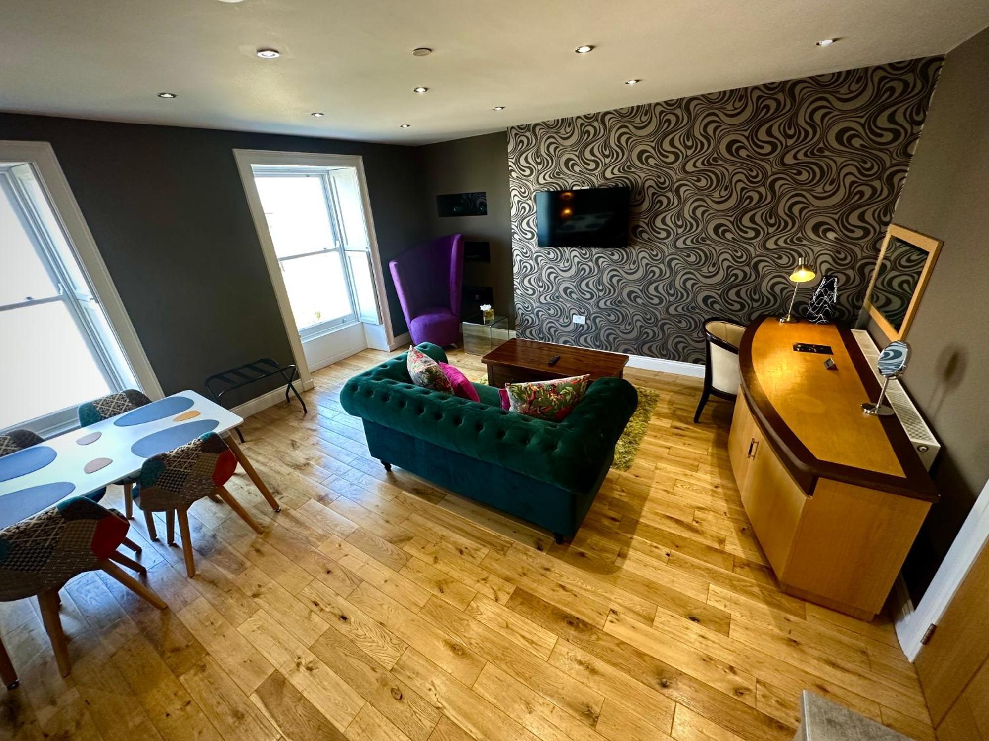 Halvard Apartments At Castletown Ngoại thất bức ảnh