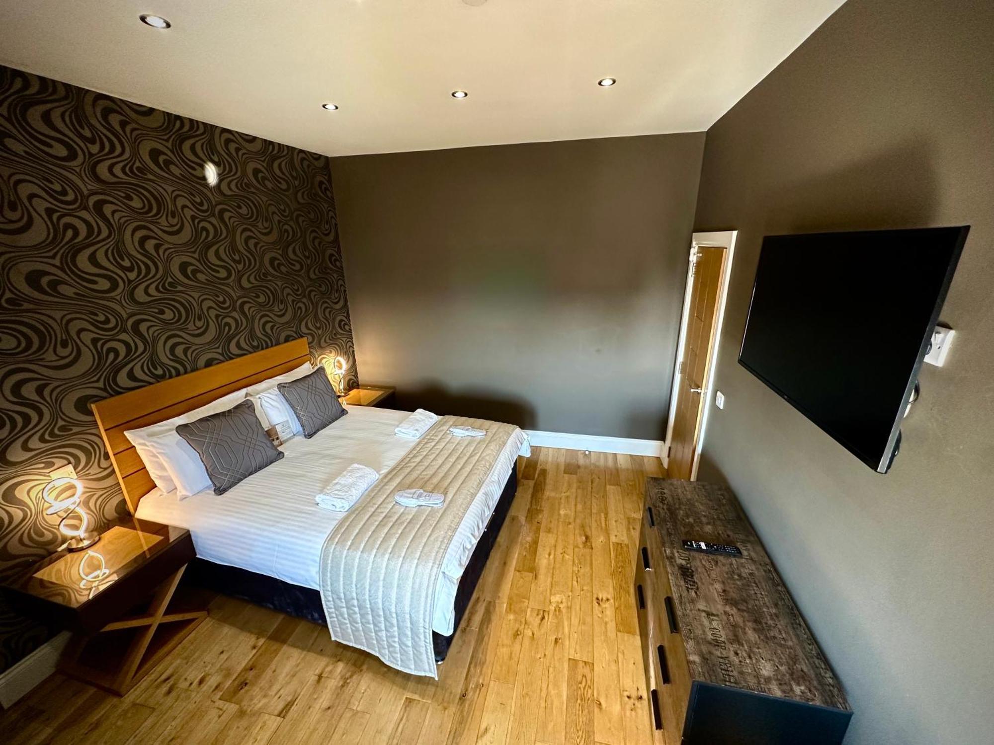 Halvard Apartments At Castletown Ngoại thất bức ảnh