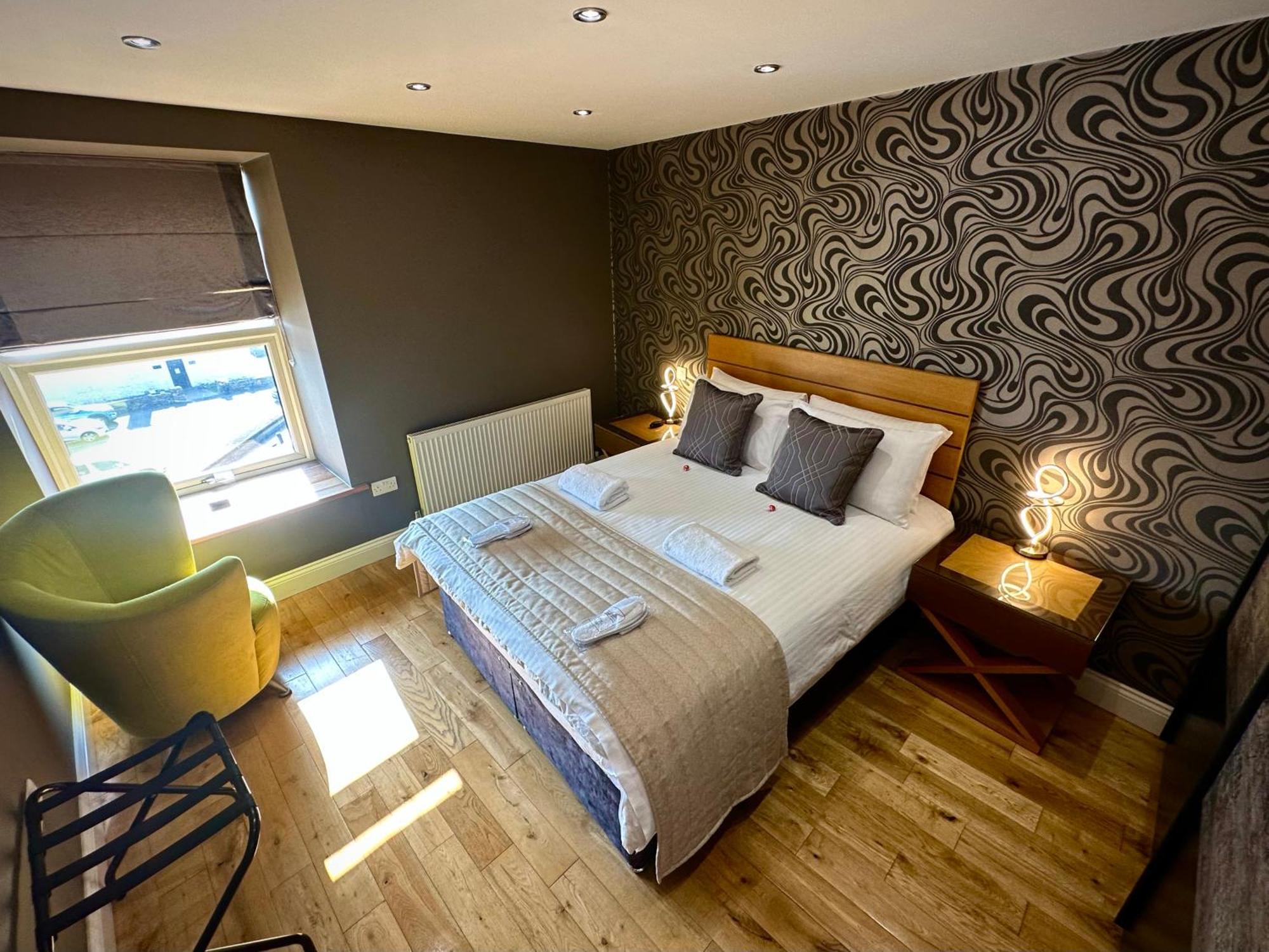 Halvard Apartments At Castletown Ngoại thất bức ảnh